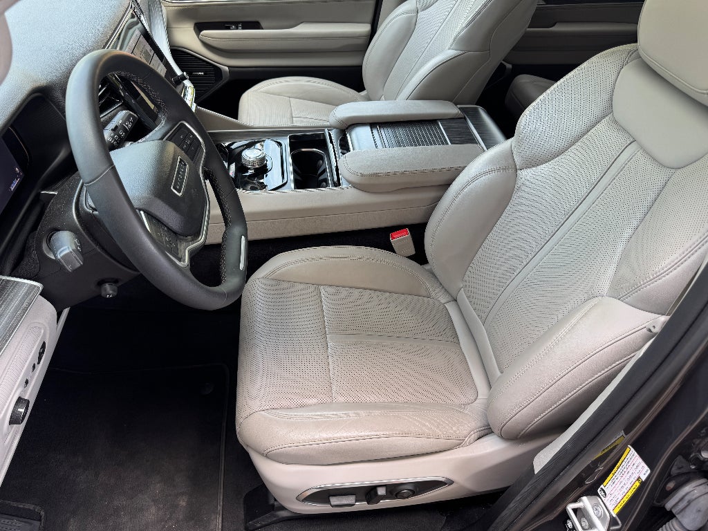 2024 Jeep Wagoneer Series II