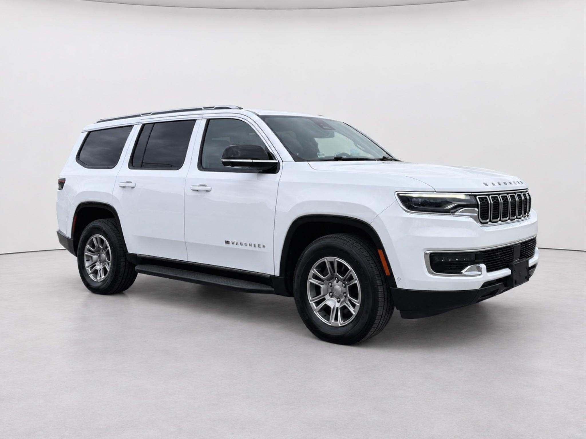 2023 Jeep Wagoneer Base