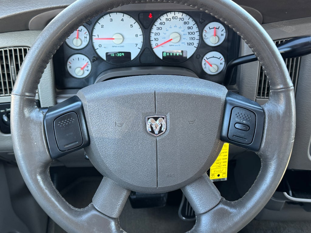 2004 Dodge Ram 1500 SLT