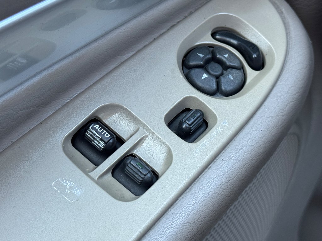 2004 Dodge Ram 1500 SLT