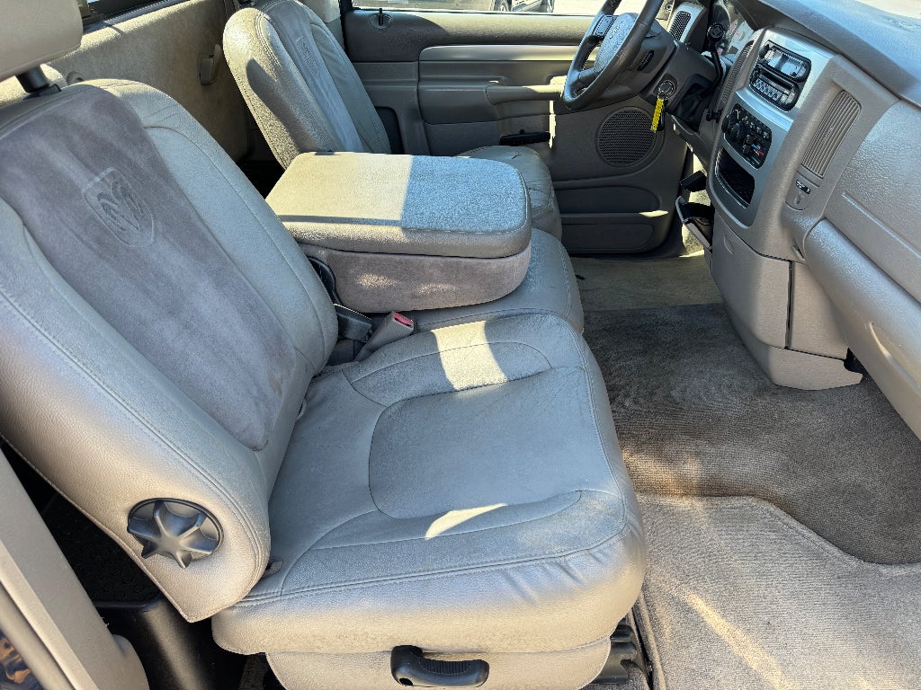 2004 Dodge Ram 1500 SLT