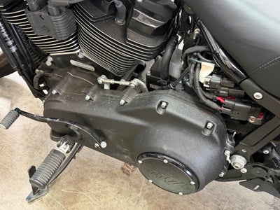 2022 HARLEY-DAV FXLRST Base
