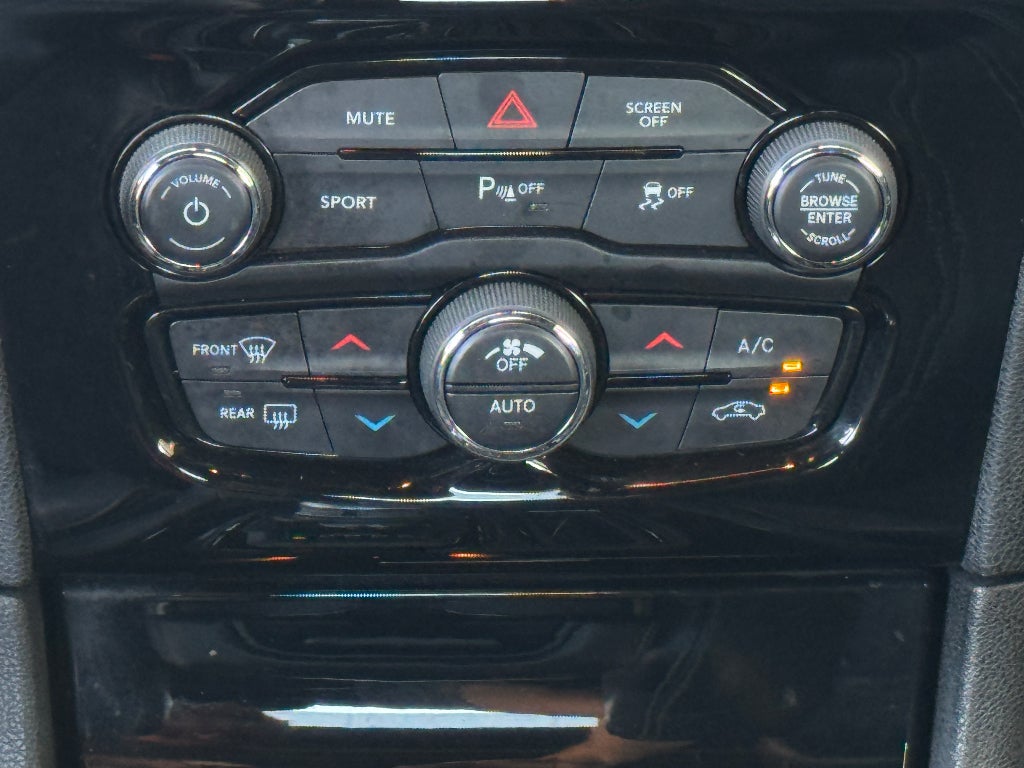 2022 Chrysler 300 300S