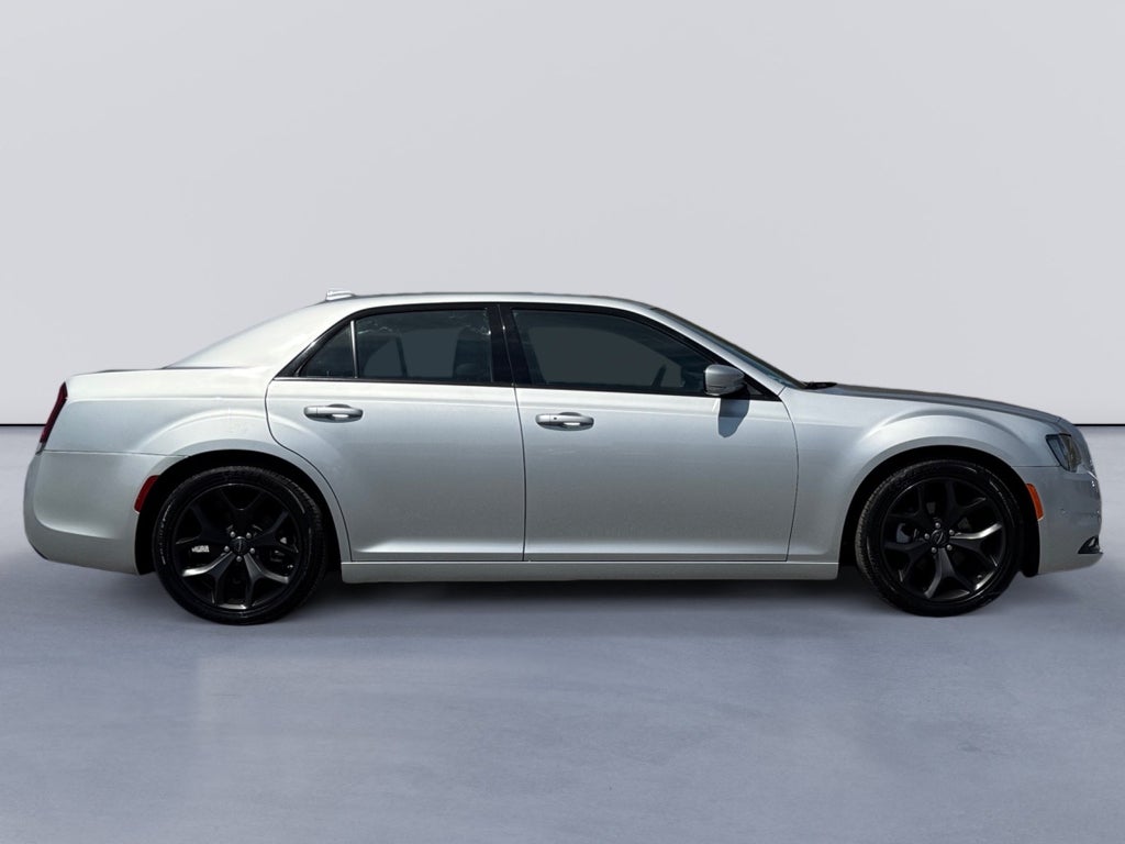 2022 Chrysler 300 300S