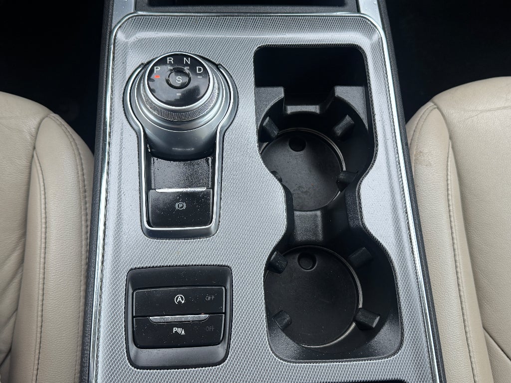 2021 Ford Edge Titanium