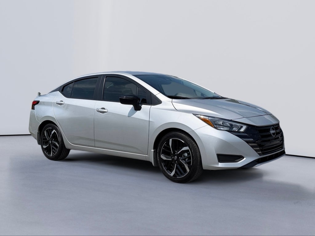 2025 Nissan Versa SR