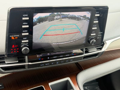 2024 Toyota Sienna LE