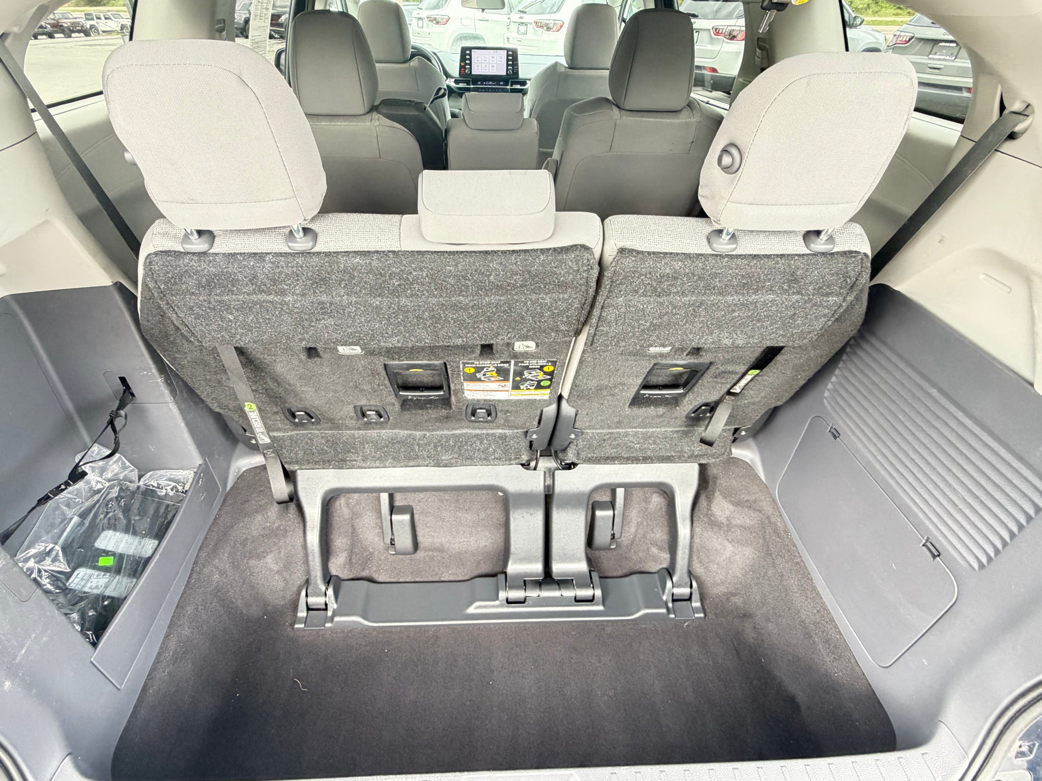 2024 Toyota Sienna LE