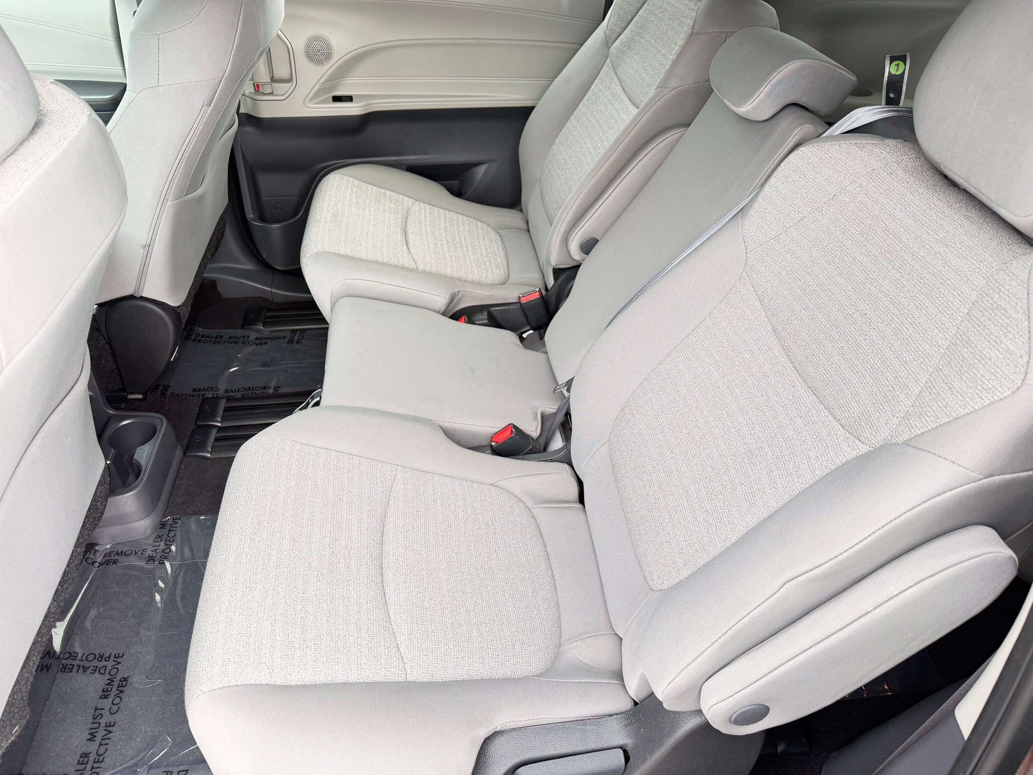 2024 Toyota Sienna LE