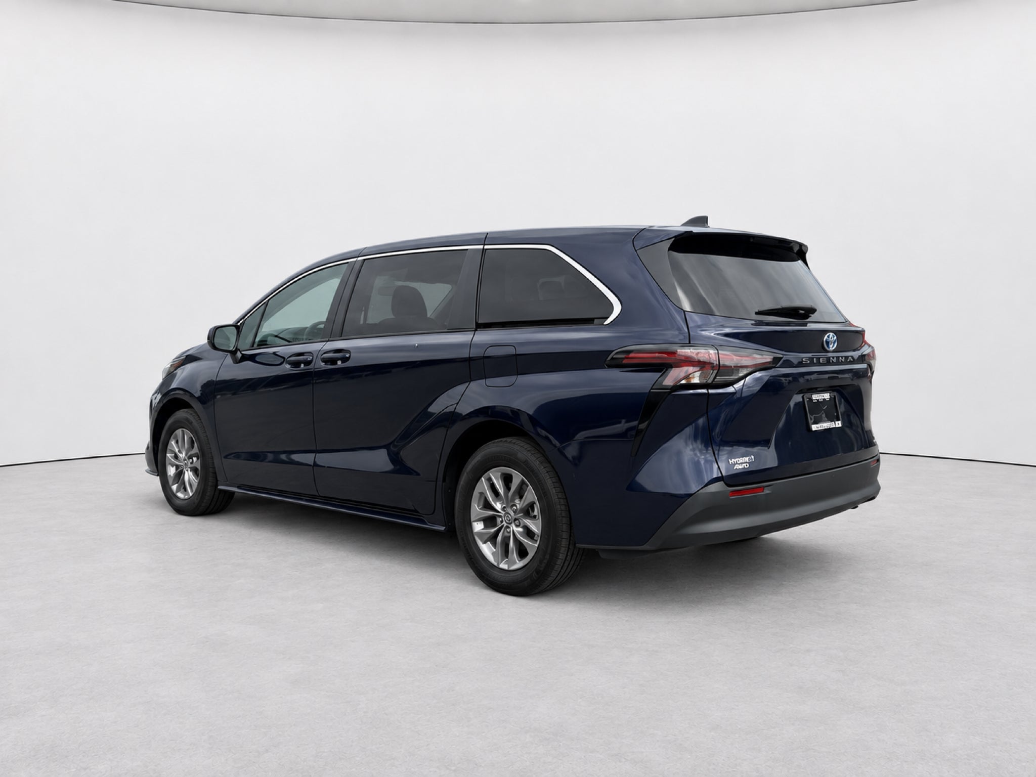2024 Toyota Sienna LE