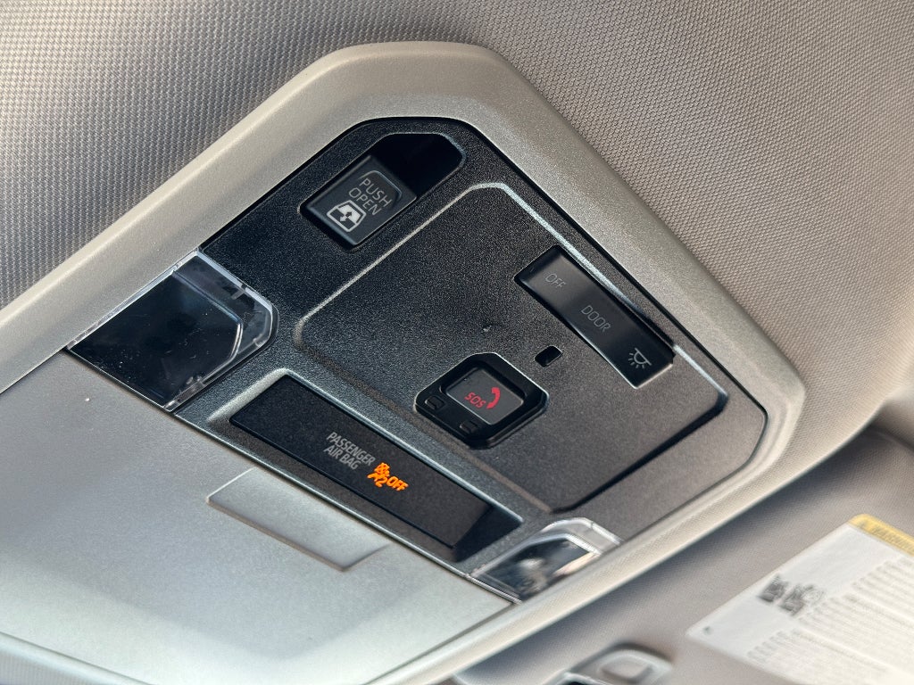 2022 Toyota Tundra 4WD SR5