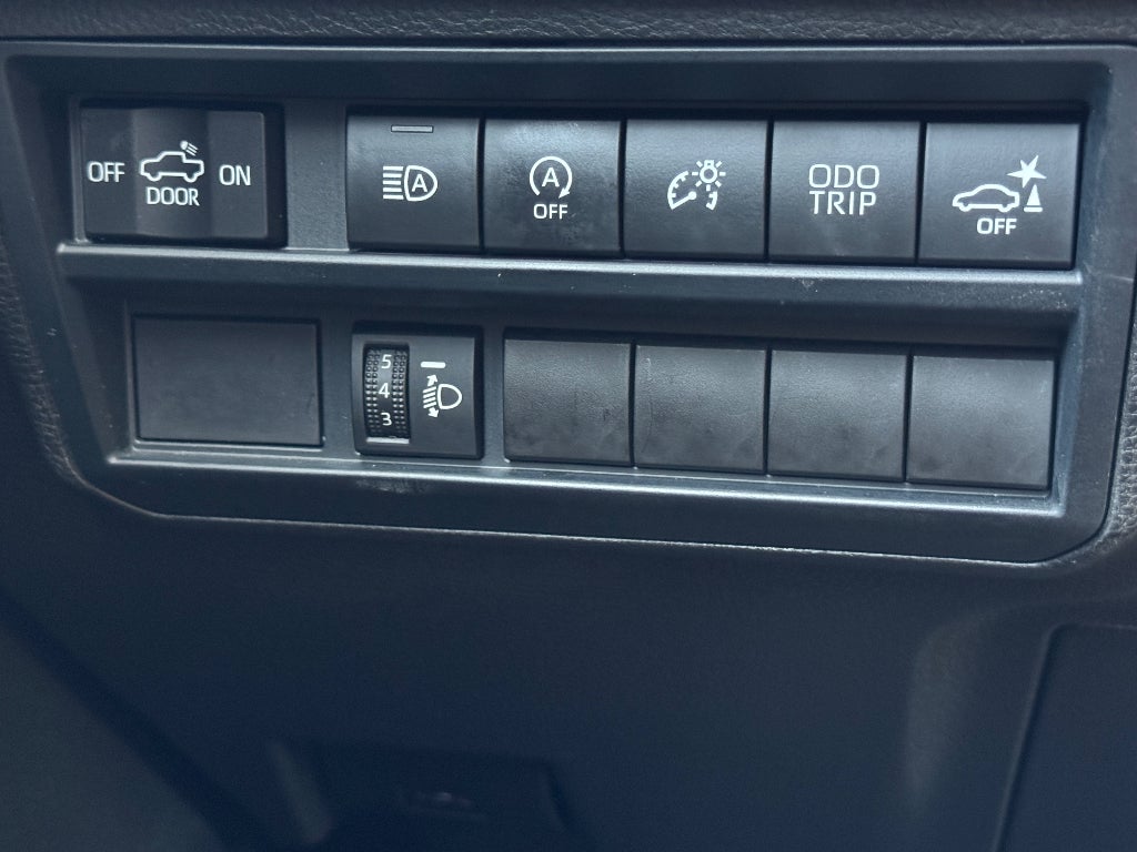 2022 Toyota Tundra 4WD SR5