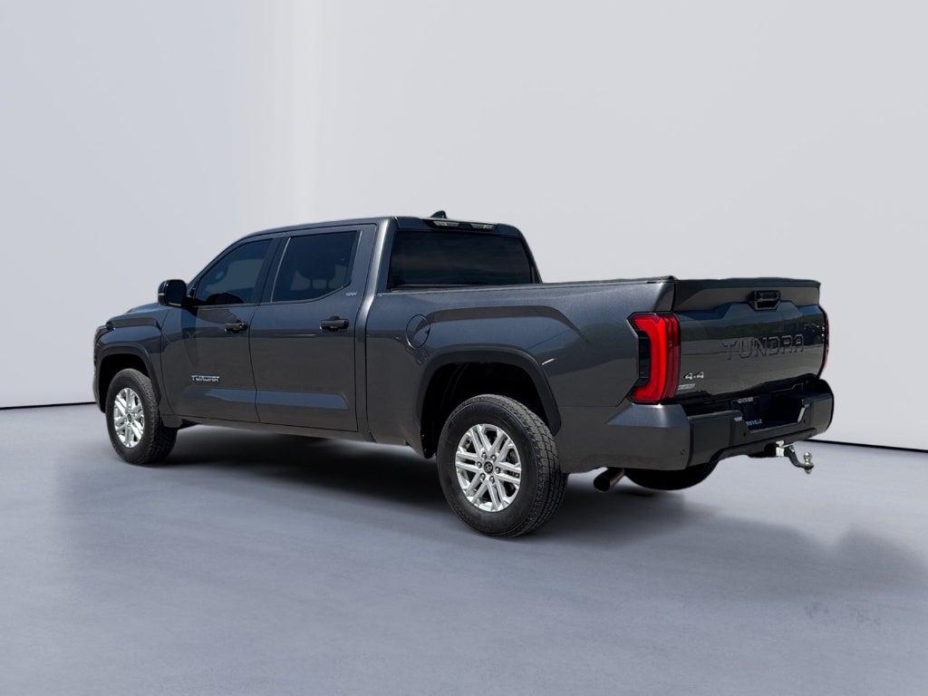 2022 Toyota Tundra 4WD SR5