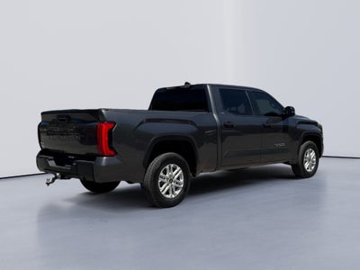 2022 Toyota Tundra 4WD SR5