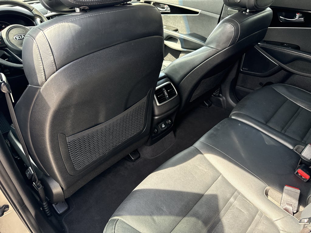 2016 Kia Sorento SX