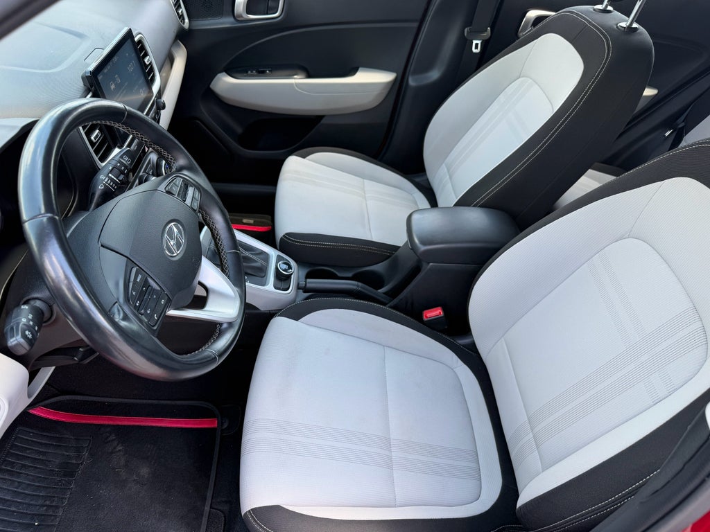 2022 Hyundai Venue SEL