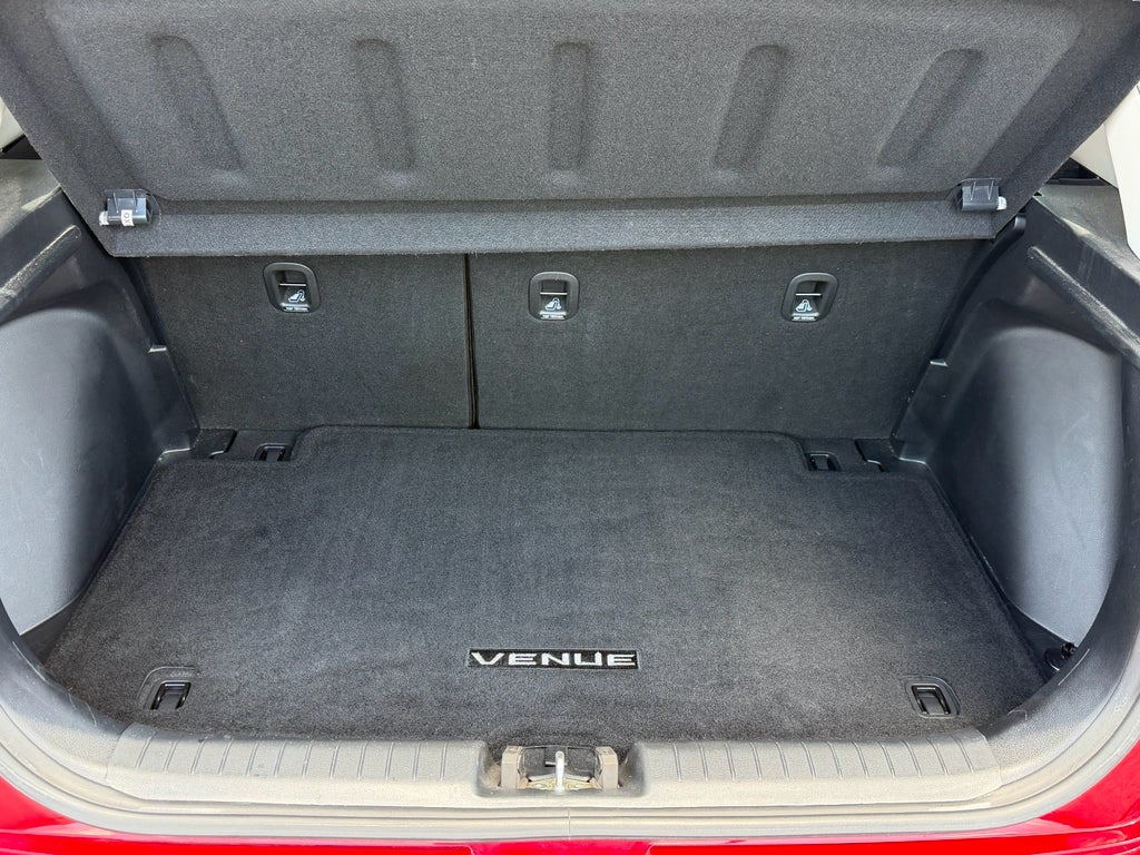 2022 Hyundai Venue SEL