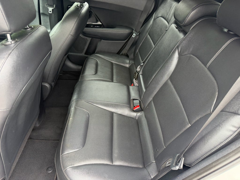2022 Kia Niro Touring SE