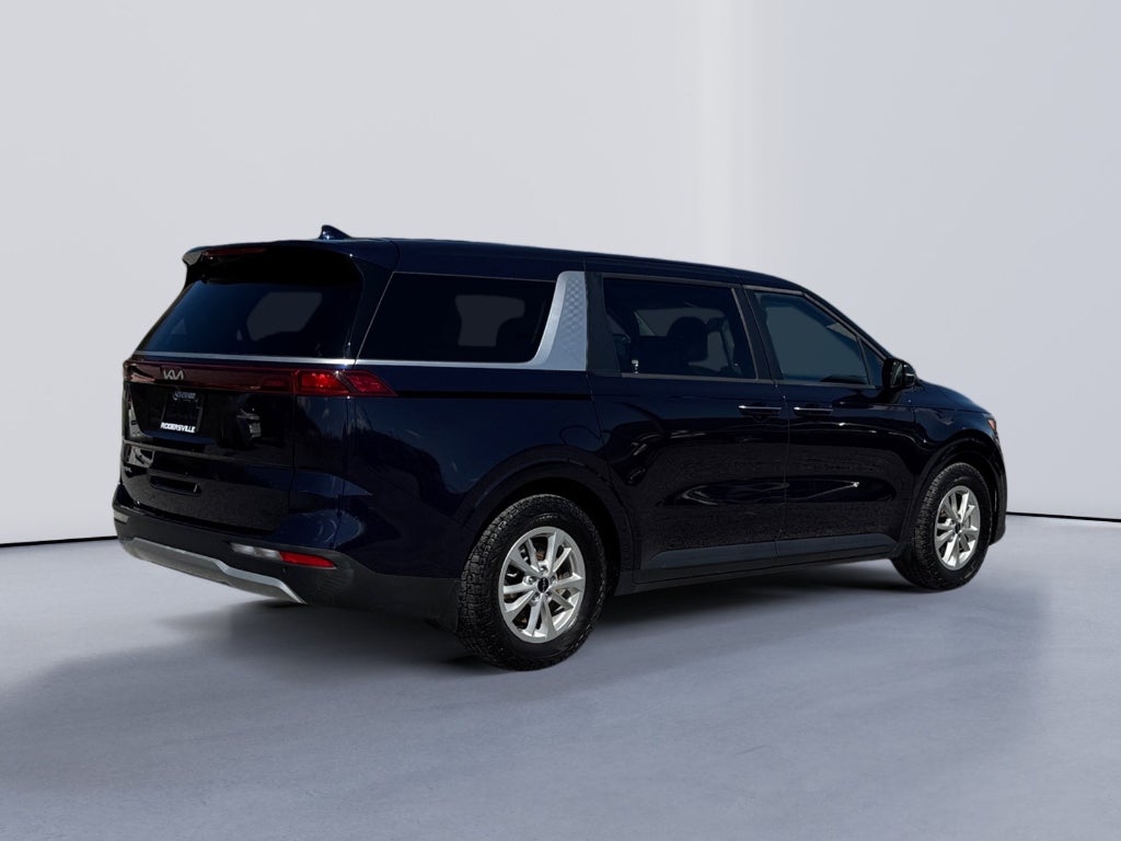 2023 Kia Carnival LX