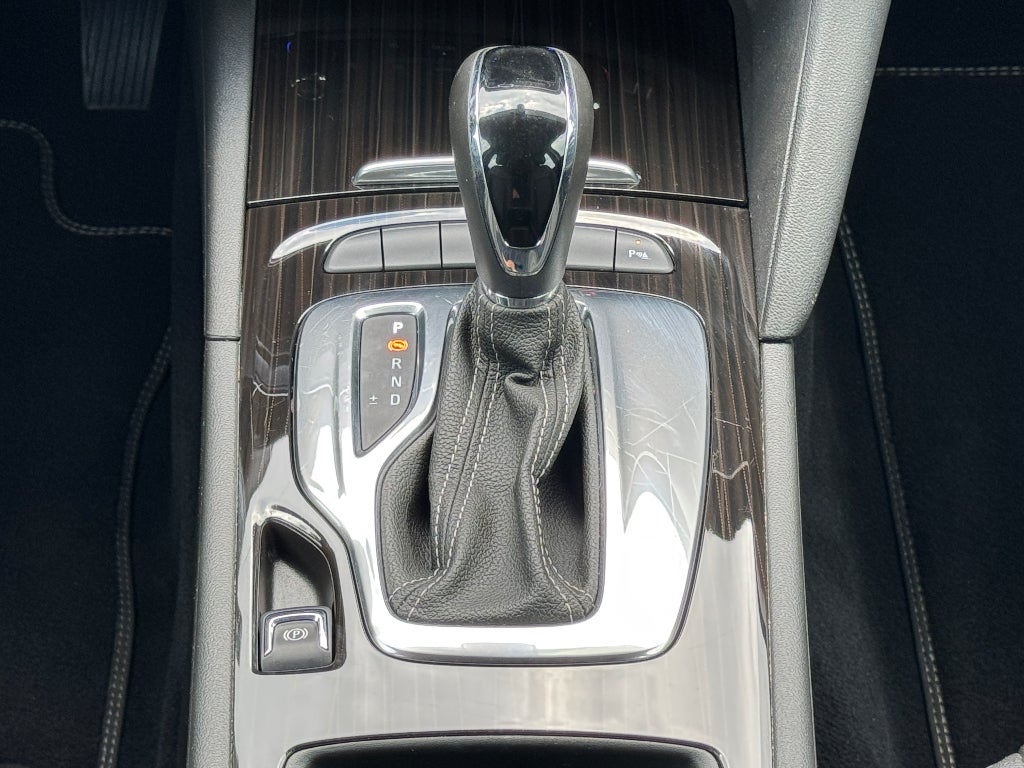 2019 Buick Regal TourX Essence